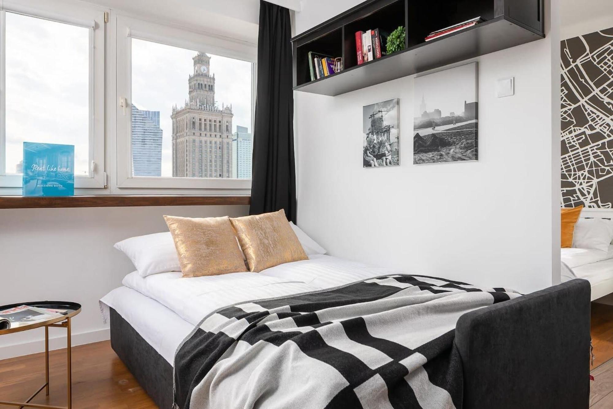 Chmielna 35 - View By Renters *