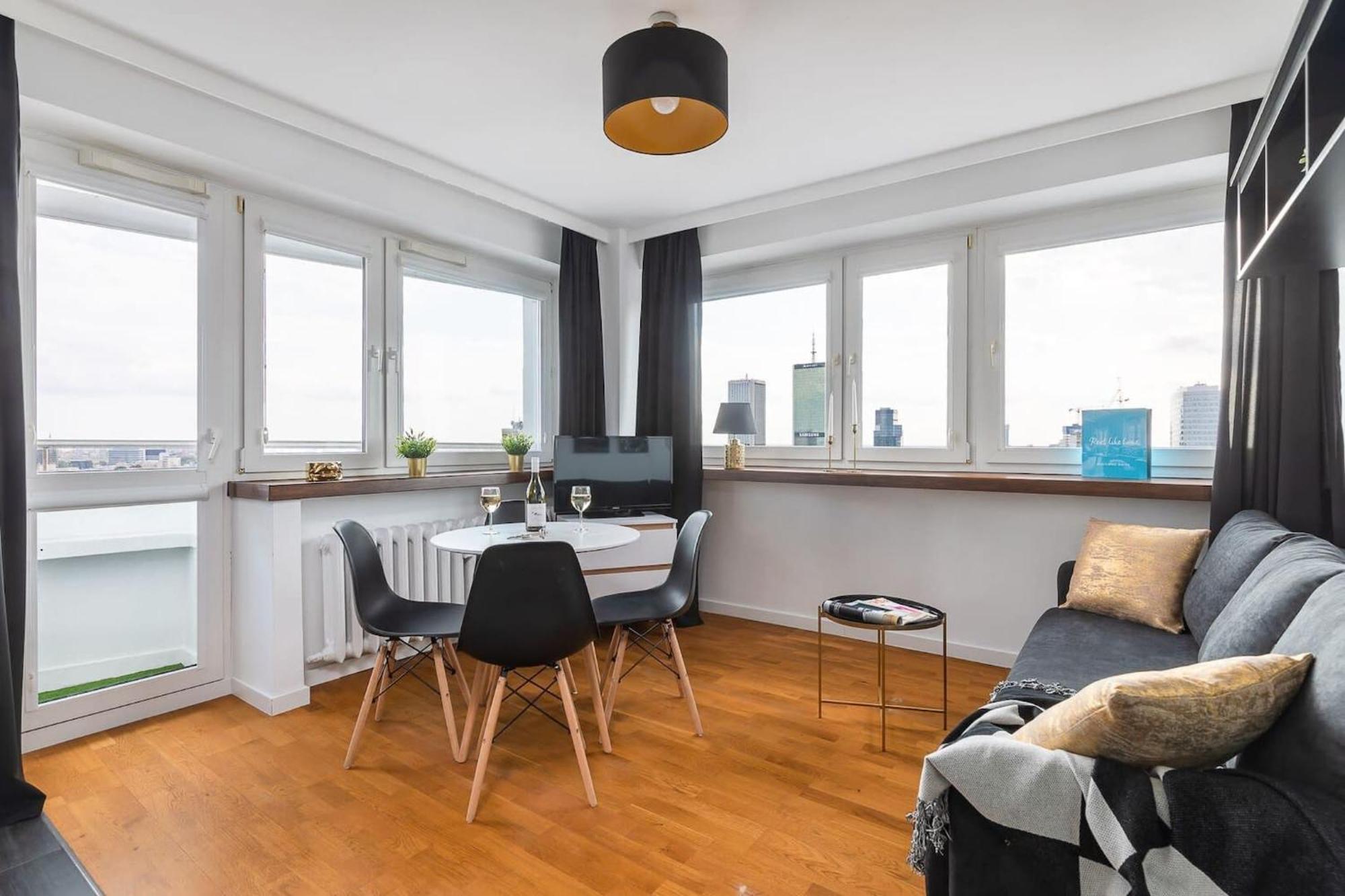 Chmielna 35 - View By Renters * Warsaw